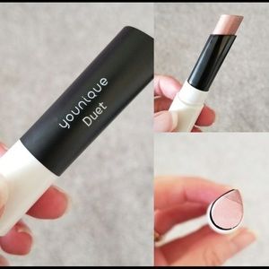 Younique Duet Lipstick